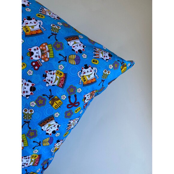 Blue Maneki-Neko Pattern Pillowcase | Handmade | 100% Cotton - Picture 3 of 4